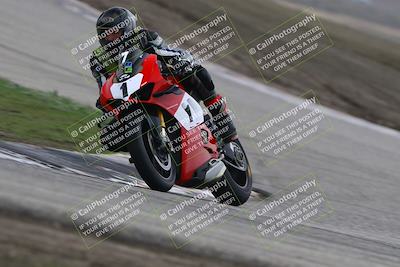 media/Nov-29-2025-TrackDaz (Sat) [[10ae2d9bce]]/C Group/Session 3 (Outside Grapevine)/